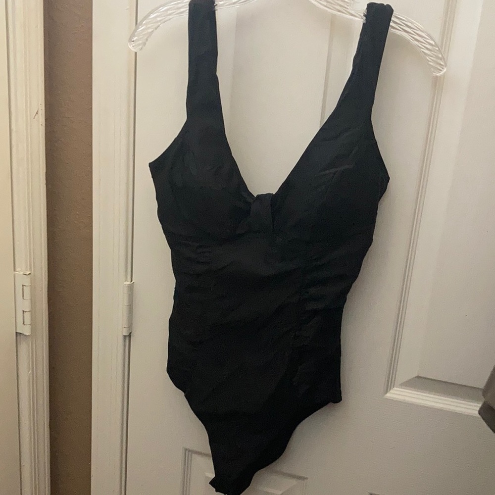 FINAL MARKDOWN SUNSEEKER swimsuit 8 d